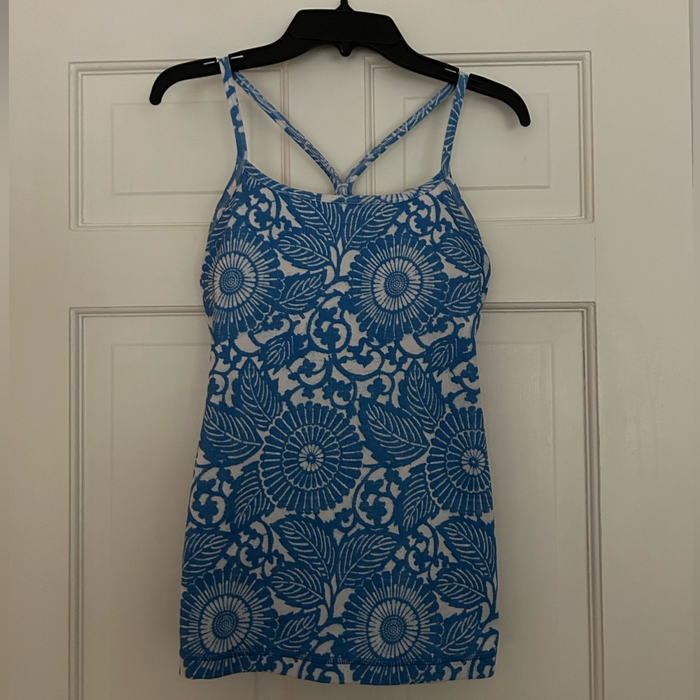 Lululemon RARE tank